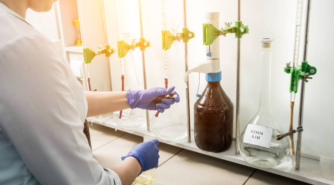 Errores comunes en dispensadores automáticos de laboratorio